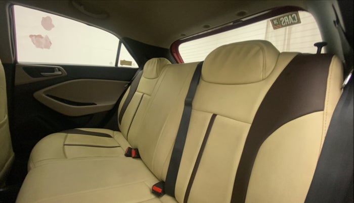 2015 Hyundai Elite i20 SPORTZ 1.2, Petrol, Manual, 30,036 km, Right Side Rear Door Cabin