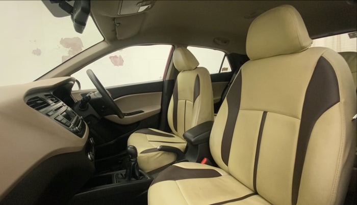 2015 Hyundai Elite i20 SPORTZ 1.2, Petrol, Manual, 30,036 km, Right Side Front Door Cabin