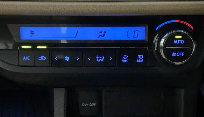 2014 Toyota Corolla Altis G PETROL, Petrol, Manual, 68,791 km, Automatic Climate Control