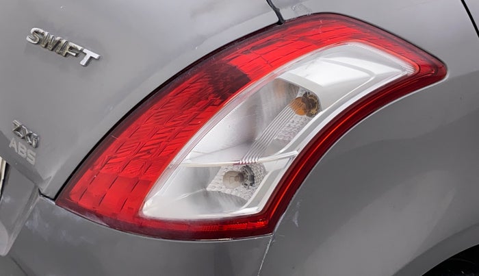 2012 Maruti Swift ZXI, Petrol, Manual, 65,139 km, Right tail light - Minor scratches