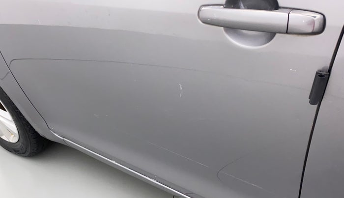2012 Maruti Swift ZXI, Petrol, Manual, 65,139 km, Front passenger door - Slightly dented
