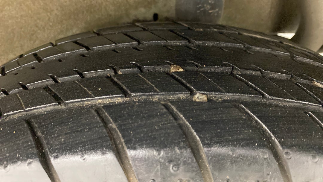 Left Rear Tyre Tread