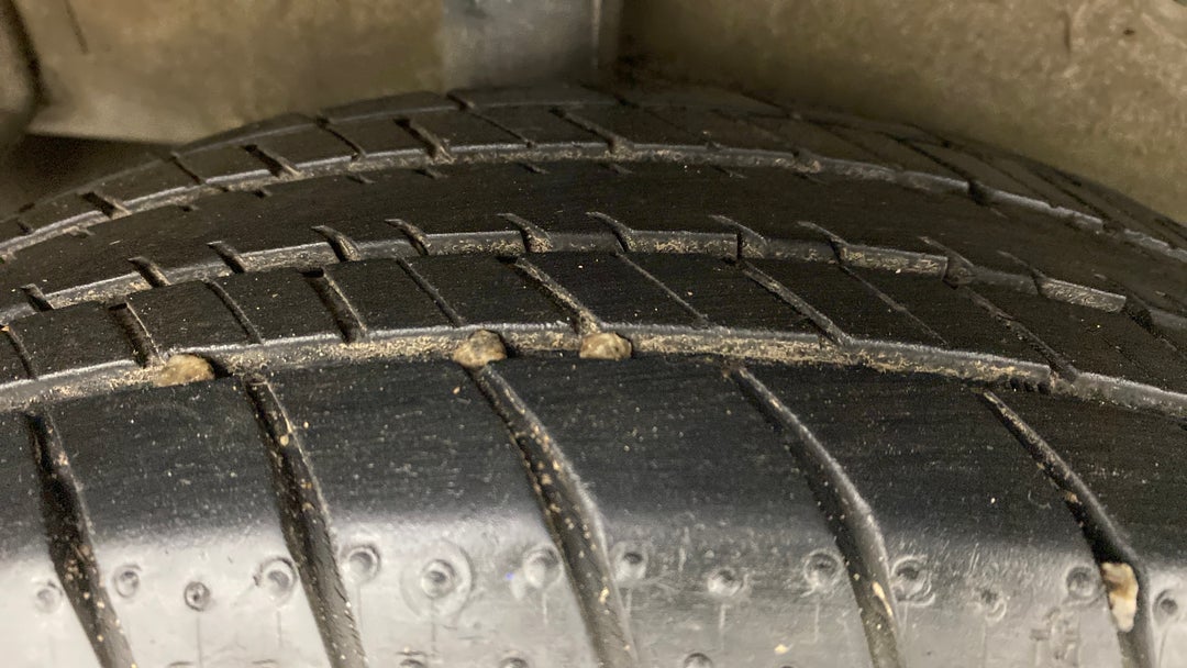 Right Rear Tyre Tread