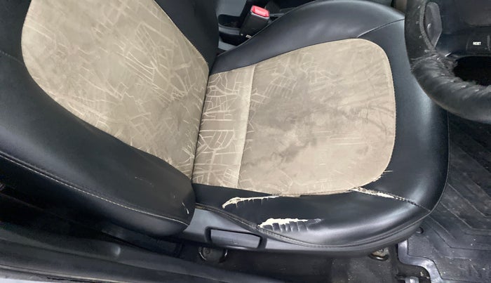 2019 Hyundai Grand i10 MAGNA 1.2 KAPPA VTVT, Petrol, Manual, 56,846 km, Driver seat - Cover slightly torn