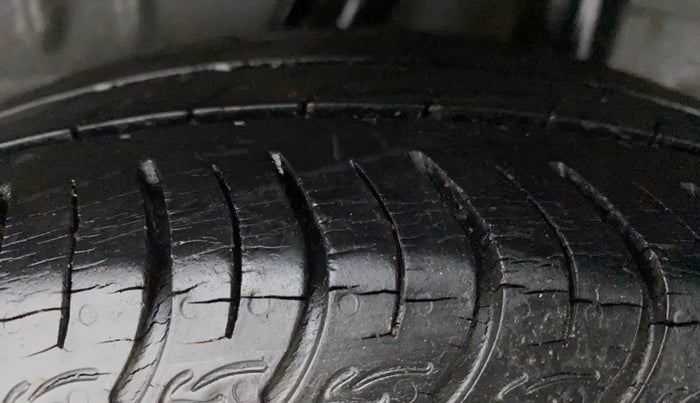 2018 Honda Amaze 1.2L I-VTEC V, Petrol, Manual, 19,994 km, Left Rear Tyre Tread