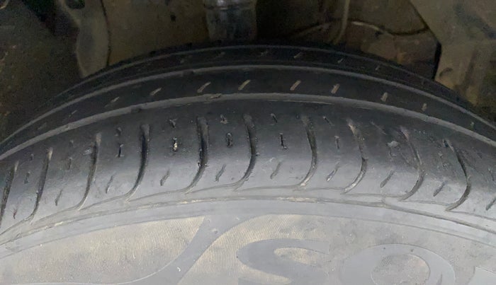 2018 Maruti Vitara Brezza ZDI PLUS, Diesel, Manual, 95,697 km, Right Front Tyre Tread