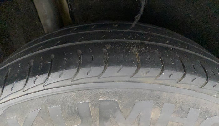 2018 Maruti Vitara Brezza ZDI PLUS, Diesel, Manual, 95,697 km, Right Rear Tyre Tread