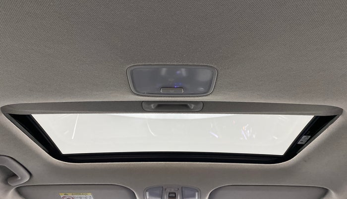 2018 Hyundai New Elantra 2.0 SX(O) AT PETROL, Petrol, Automatic, 32,646 km, Moonroof/ Sunroof