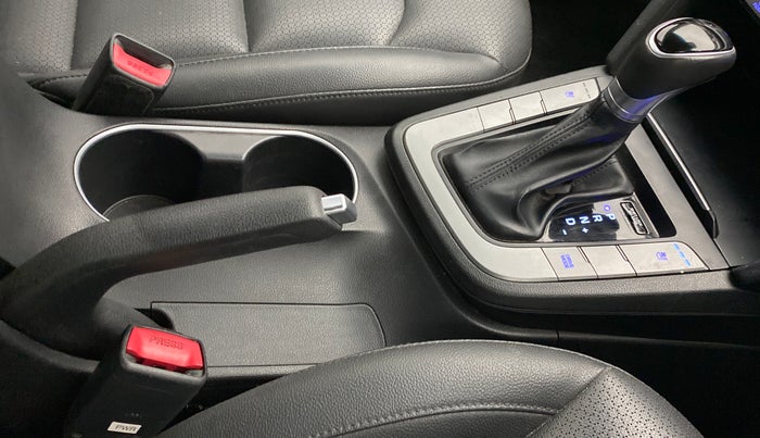 2018 Hyundai New Elantra 2.0 SX(O) AT PETROL, Petrol, Automatic, 32,646 km, Gear Lever