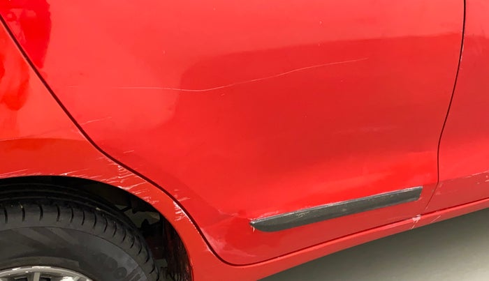 2018 Maruti Swift VXI, Petrol, Manual, 74,371 km, Right rear door - Minor scratches