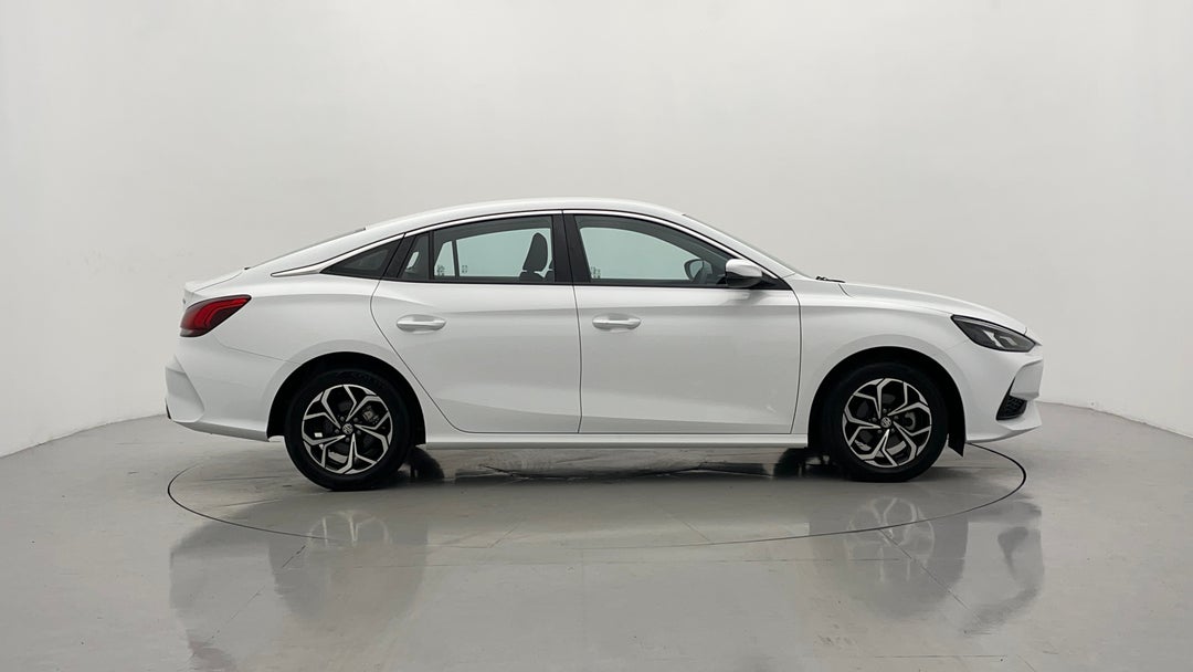 2023 MG Mg5 Vibe, Automatic, 18970 km, Right Side View