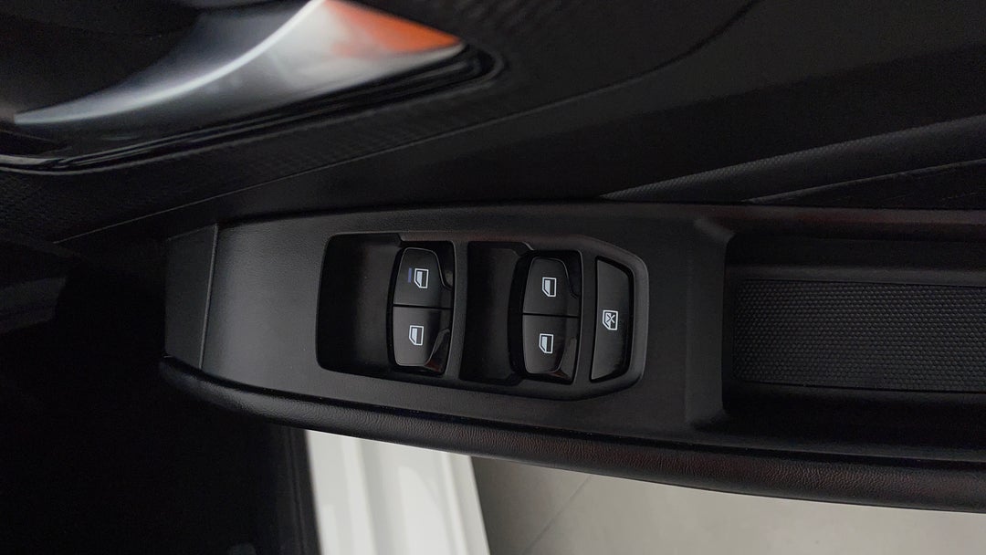 2023 MG Mg5 Vibe, Automatic, 18970 km, Drivers Side Door Panel Controls