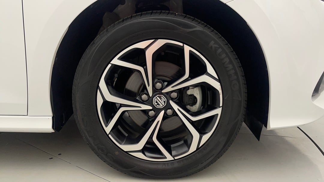 2023 MG Mg5 Vibe, Automatic, 18970 km, Right Front Wheel