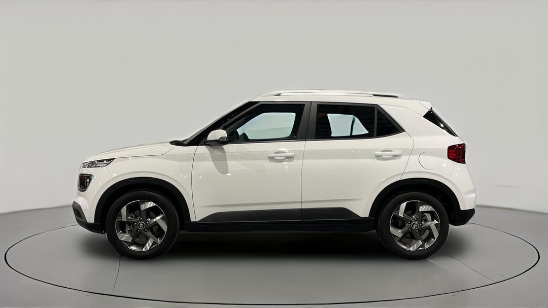 2023 Hyundai Venue Active, Automatic, 34314 km, Left Side View