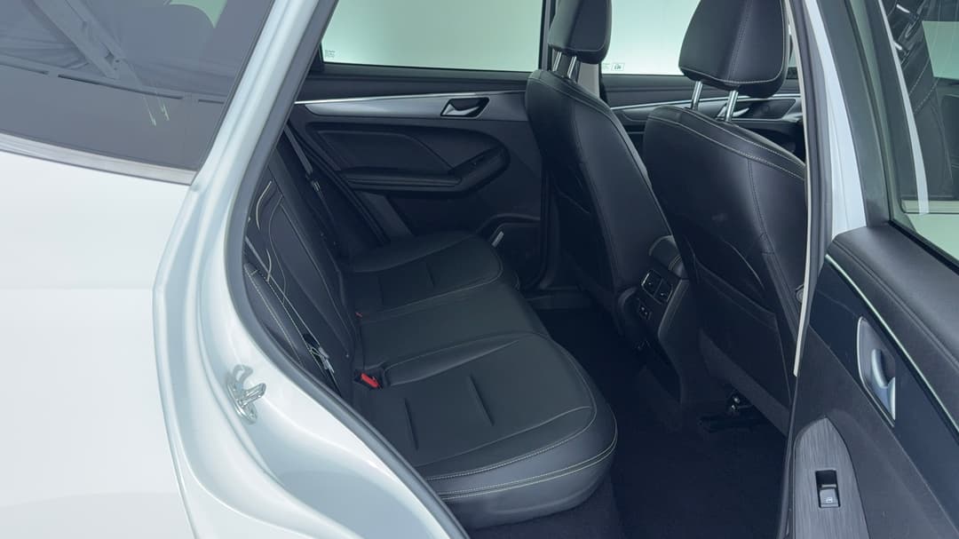 2022 GWM Haval Jolion Lux, Automatic, 48069 km, Right Side Rear Door Cabin View