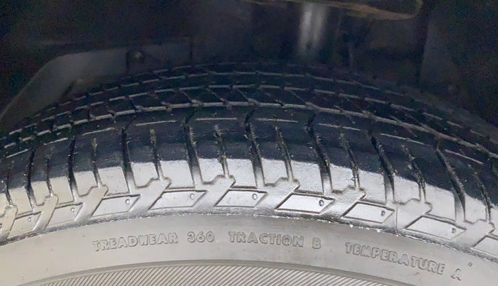 2019 Mahindra XUV500 W7 AT, Diesel, Automatic, 67,102 km, Left Front Tyre Tread
