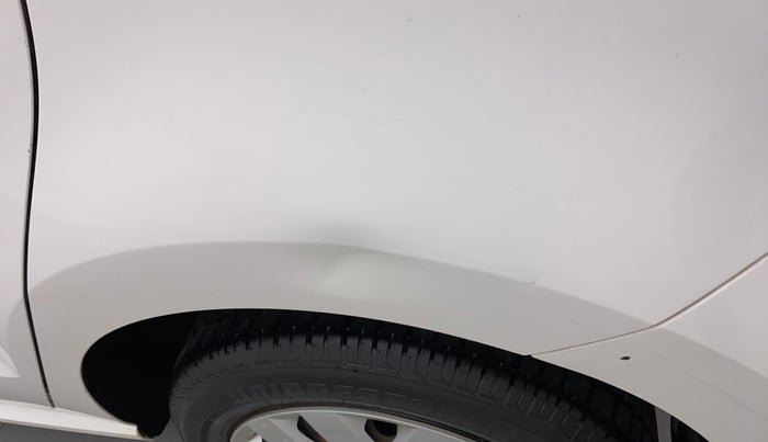 2014 Volkswagen Polo COMFORTLINE 1.2L, Petrol, Manual, 42,912 km, Left quarter panel - Slightly dented
