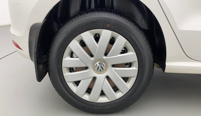 2014 Volkswagen Polo COMFORTLINE 1.2L, Petrol, Manual, 42,912 km, Right Rear Wheel