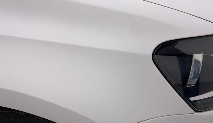 2014 Volkswagen Polo COMFORTLINE 1.2L, Petrol, Manual, 42,912 km, Right fender - Minor scratches
