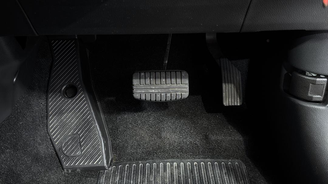 2024 Mitsubishi Eclipse Cross Es (2WD), Automatic, 23474 km, Pedals and Footmat