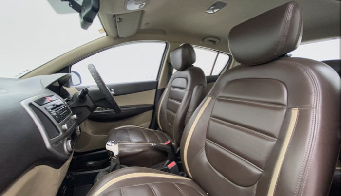 2014 Hyundai i20 ASTA 1.4 CRDI, Diesel, Manual, 63,703 km, Right Side Front Door Cabin
