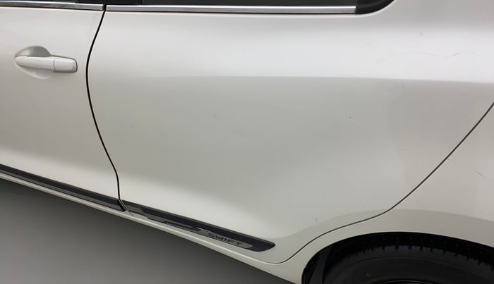 2018 Maruti Swift VXI, Petrol, Manual, 61,369 km, Rear left door - Minor scratches