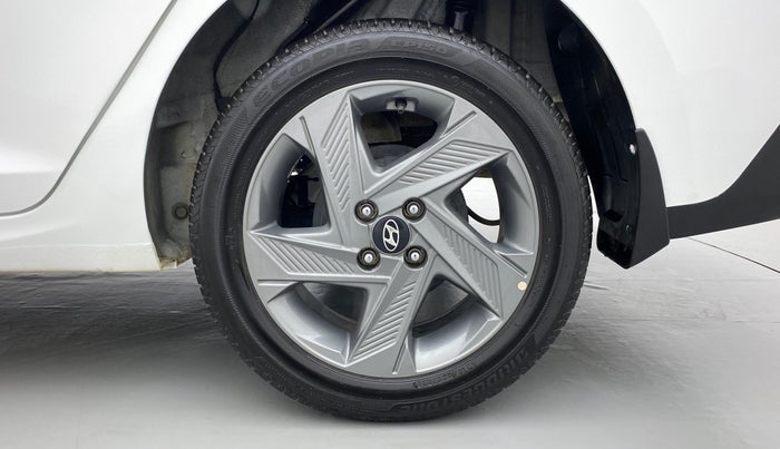 2020 Hyundai Verna SX PETROL AT, Petrol, Automatic, 23,593 km, Left Rear Wheel