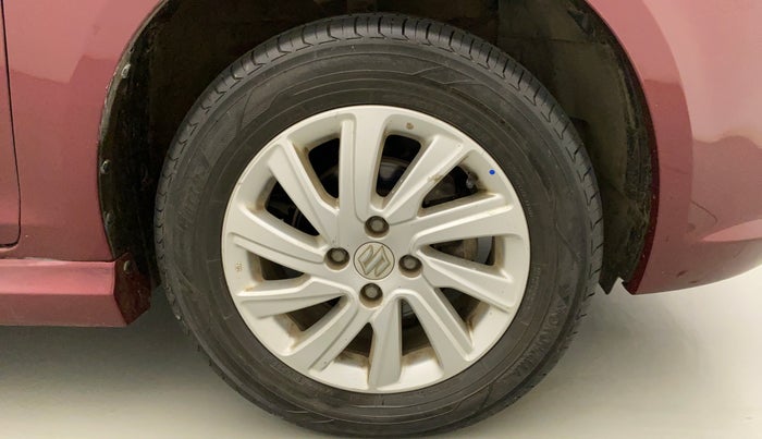 2017 Maruti Swift Dzire ZXI, Petrol, Manual, 51,019 km, Right Front Wheel