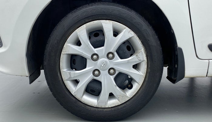 2015 Hyundai Grand i10 SPORTZ 1.2 KAPPA VTVT, Petrol, Manual, 34,679 km, Left Front Wheel