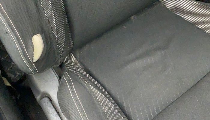 2017 Honda WR-V 1.2L I-VTEC VX MT, Petrol, Manual, 77,139 km, Driver seat - Cover slightly torn