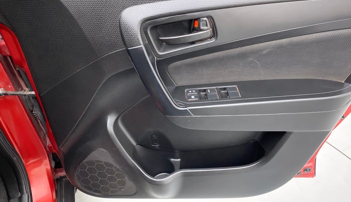 2018 Maruti Vitara Brezza VDI AMT, Diesel, Automatic, 81,666 km, Driver Side Door Panels Control