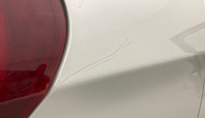 2019 Maruti Alto VXI, Petrol, Manual, 76,685 km, Right quarter panel - Minor scratches