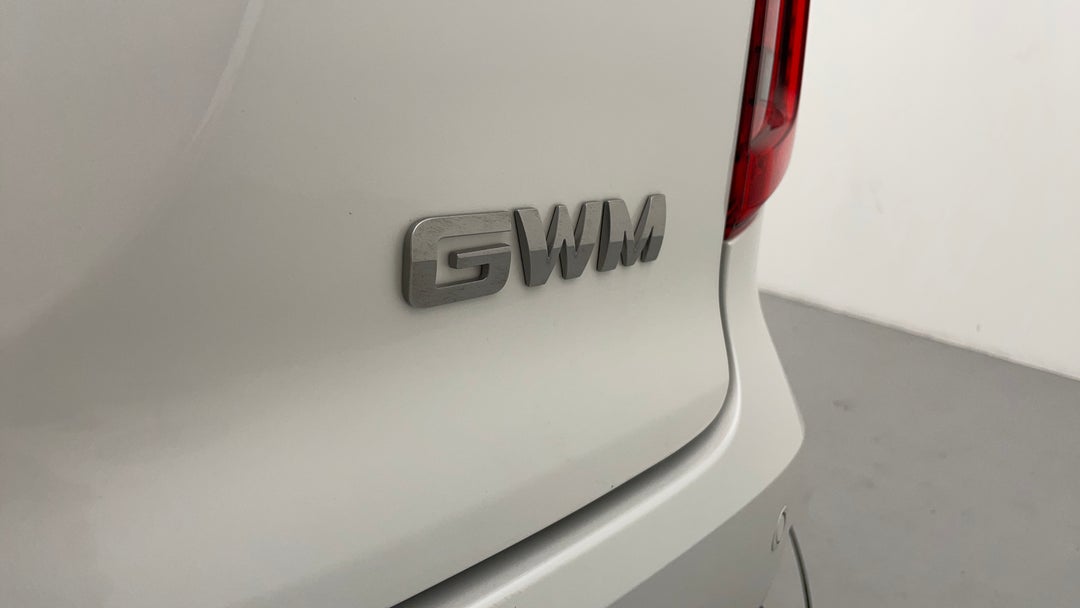 Badge (Boot Right Side)