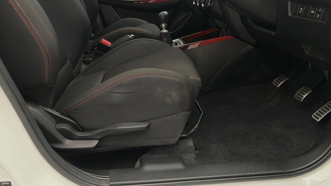 2022 Suzuki Swift Sport Navi Turbo, Manual, 48496 km, Drivers Side Adjustment Panel