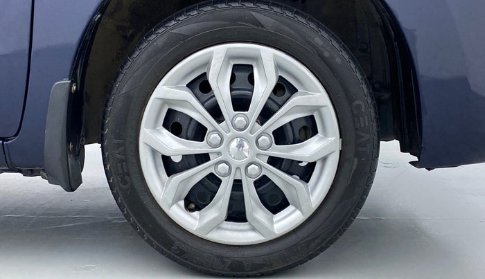 2018 Maruti Wagon R 1.0 VXI, Petrol, Manual, 26,603 km, Right Front Wheel