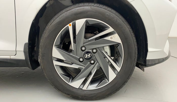 2020 Hyundai NEW I20 ASTA (O) 1.0 TURBO GDI DCT, Petrol, Automatic, 2,123 km, Right Front Wheel