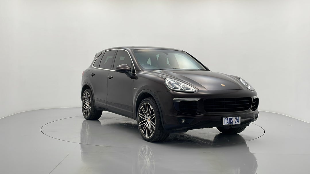 Right Front Diagonal (45- Degree) View