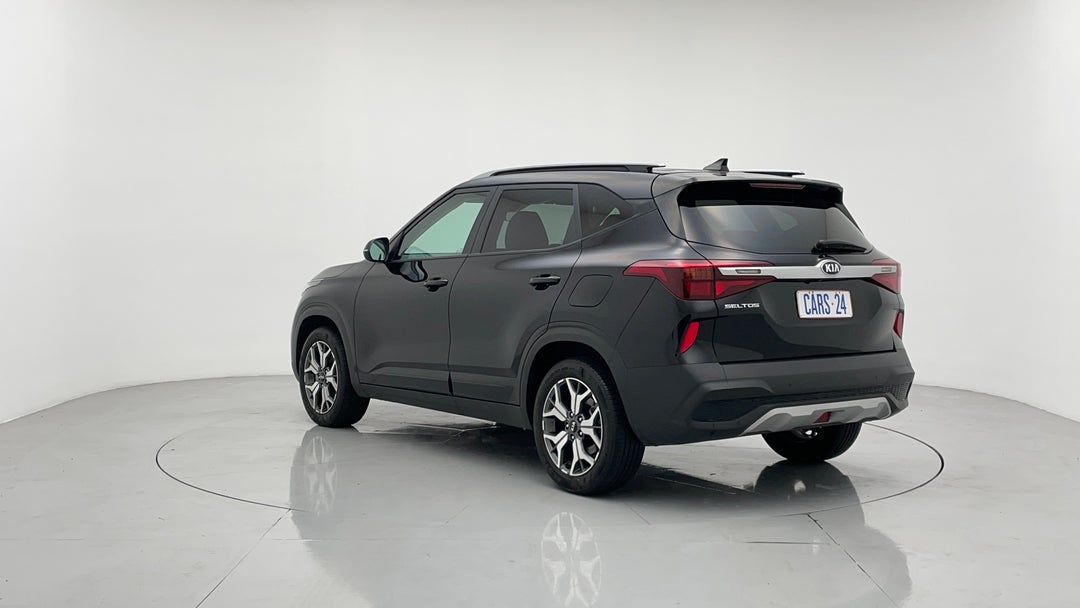 Left Back Diagonal (45- Degree) View