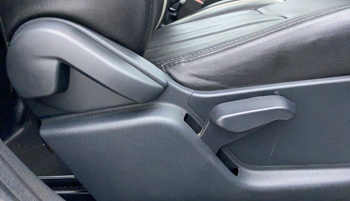 2018 Ford Ecosport 1.5 TITANIUM TI VCT, Petrol, Manual, 65,641 km, Driver Side Adjustment Panel