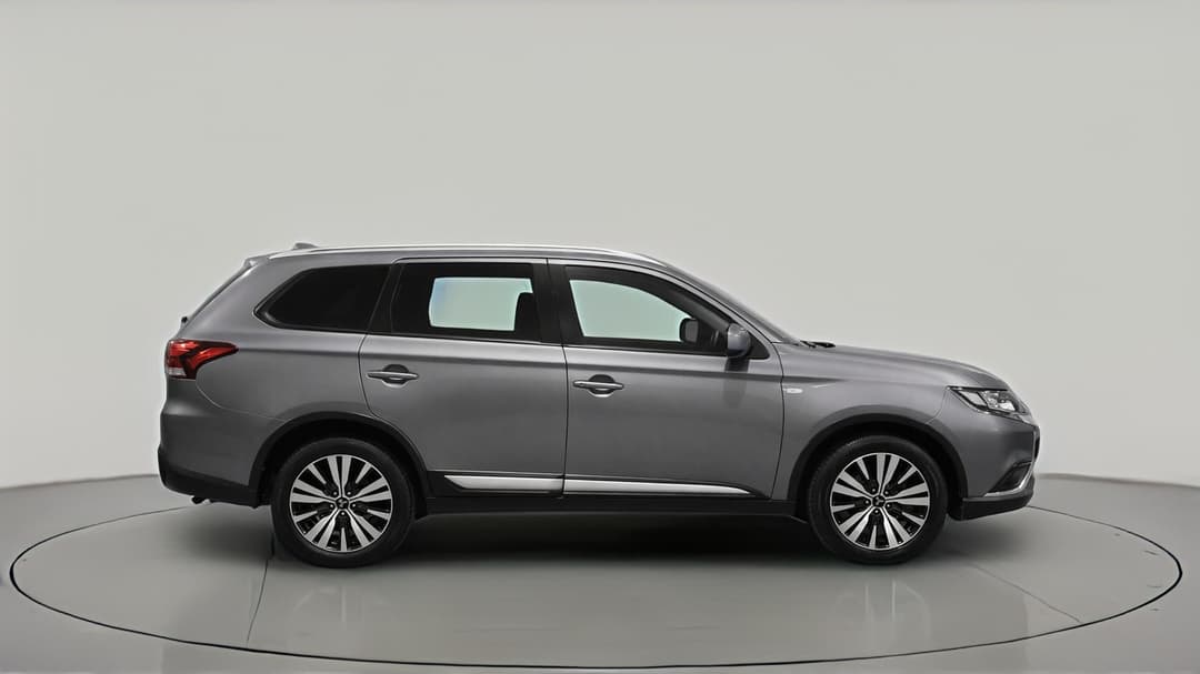 2018 Mitsubishi Outlander Es 7 Seat (2WD), Automatic, 117947 km, Right Side View