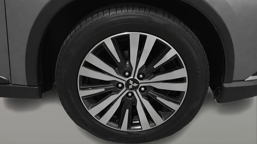 2018 Mitsubishi Outlander Es 7 Seat (2WD), Automatic, 117947 km, Right Front Wheel
