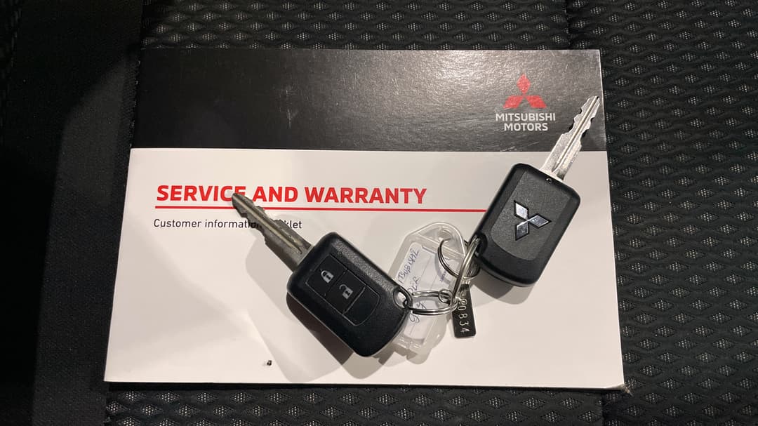 2018 Mitsubishi Outlander Es 7 Seat (2WD), Automatic, 117947 km, Key Close-up