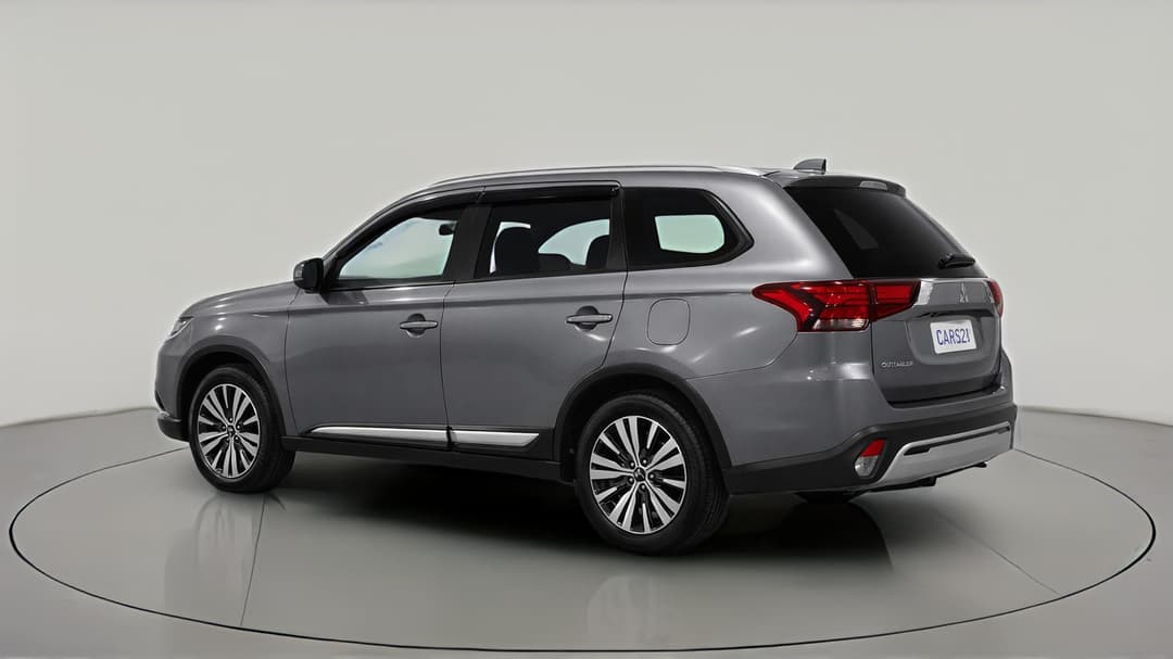 2018 Mitsubishi Outlander Es 7 Seat (2WD), Automatic, 117947 km, Left Back Diagonal (45- Degree) View