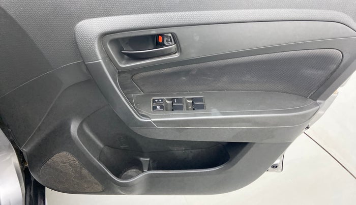 2017 Maruti Vitara Brezza VDI (O), Diesel, Manual, 89,681 km, Driver Side Door Panels Control