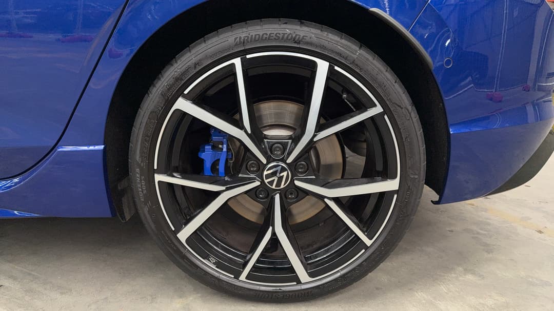 2024 Volkswagen Golf R 4motion, Automatic, 20389 km, Left Rear Wheel
