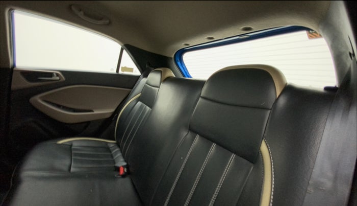 2017 Hyundai Elite i20 ASTA 1.4 CRDI, Diesel, Manual, 58,198 km, Right Side Rear Door Cabin