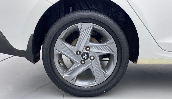 2021 Hyundai Verna SX PETROL MT, Petrol, Manual, 42,881 km, Right Rear Wheel
