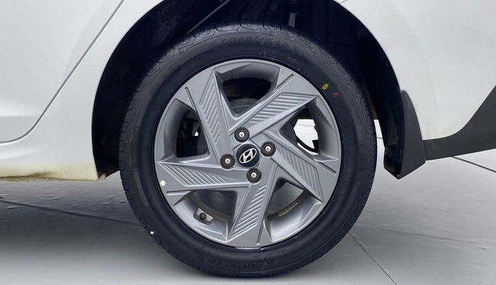 2021 Hyundai Verna SX PETROL MT, Petrol, Manual, 42,881 km, Left Rear Wheel