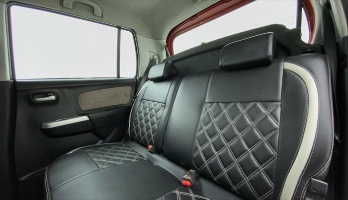 2015 Maruti Wagon R 1.0 VXI, Petrol, Manual, 53,252 km, Right Side Rear Door Cabin