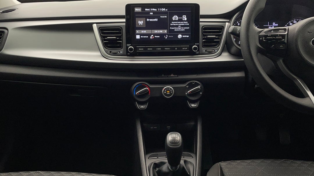 2020 Kia Rio S, Manual, 47341 km, Center Console